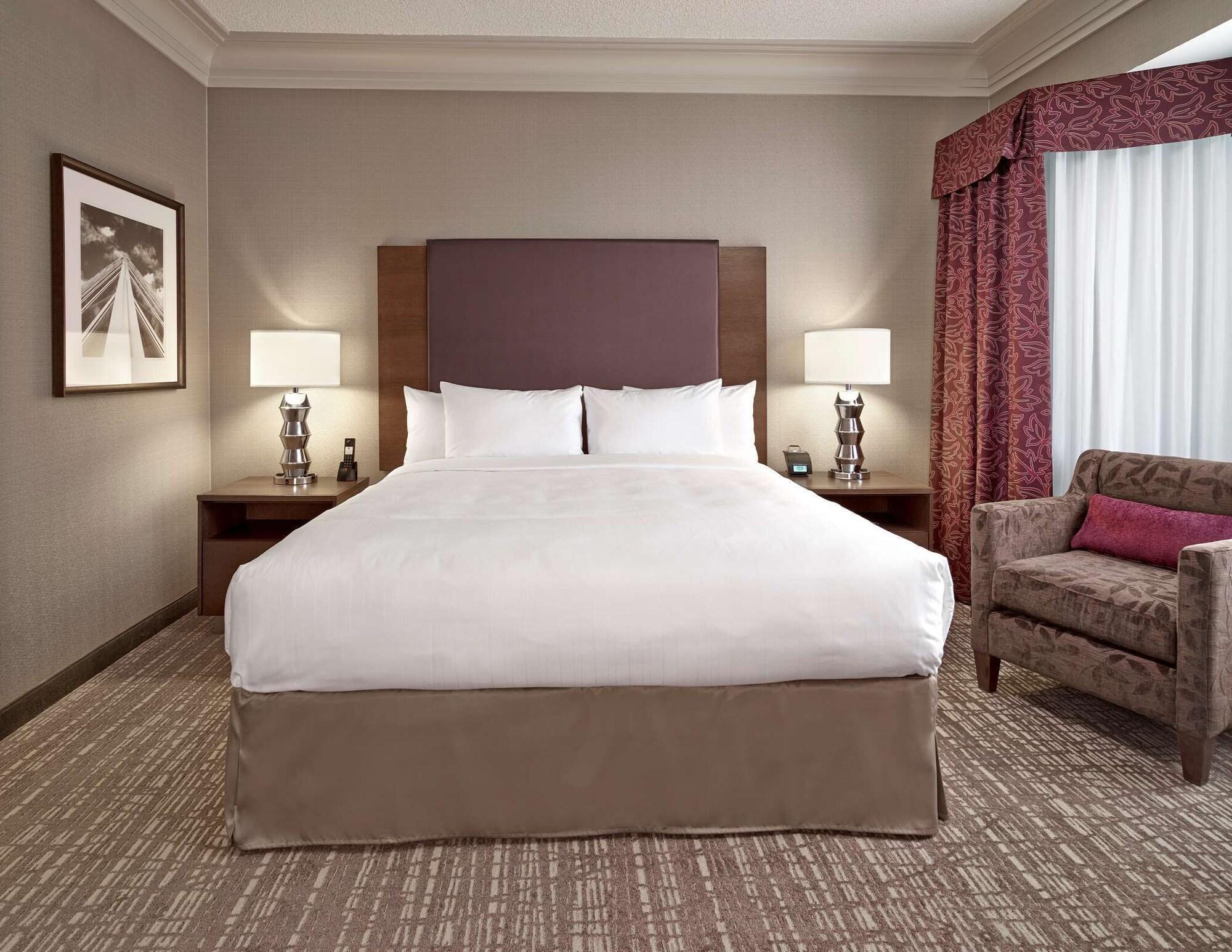 Hotel Doubletree By Hilton West Edmonton Extérieur photo