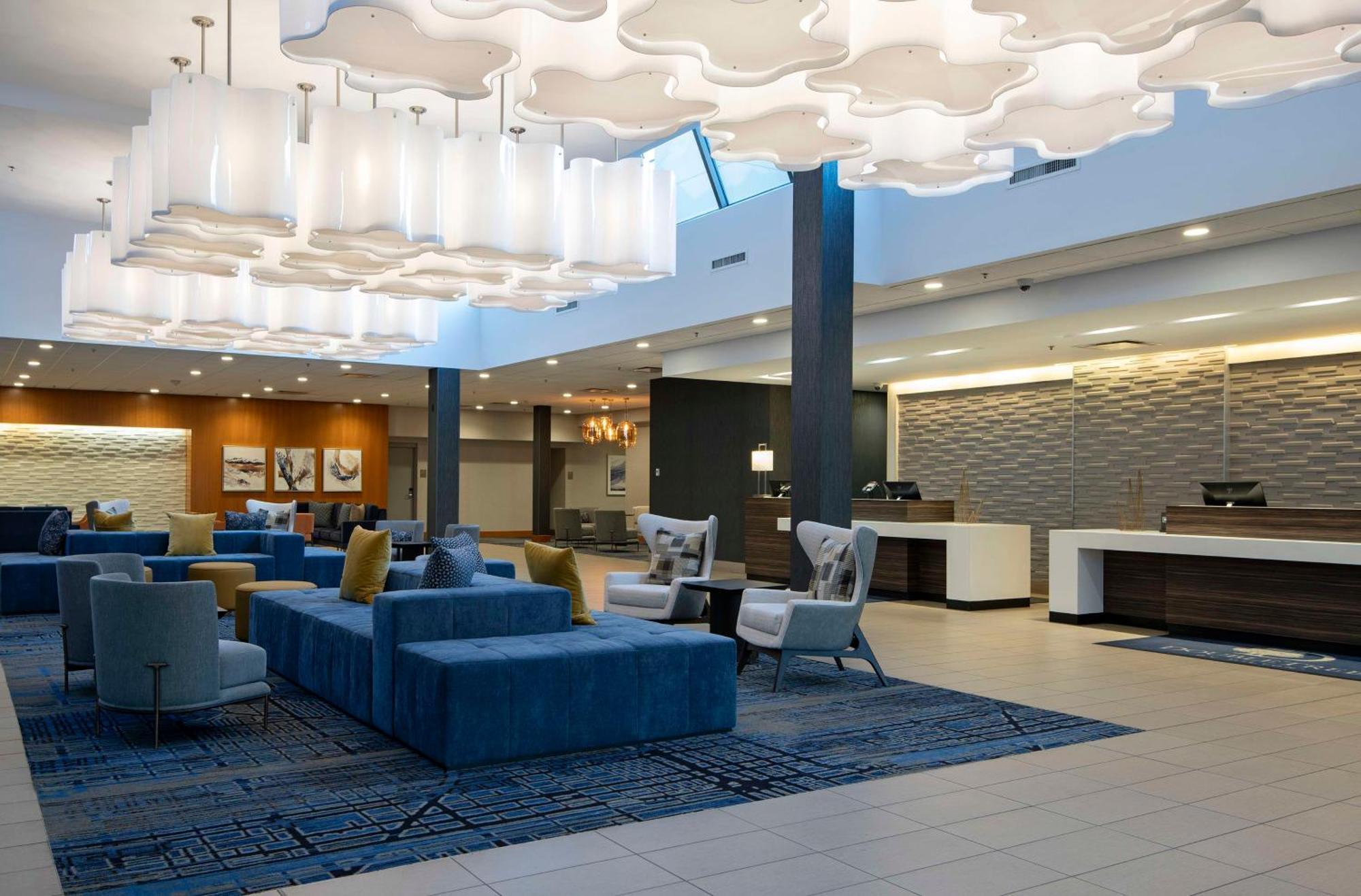 Hotel Doubletree By Hilton West Edmonton Extérieur photo