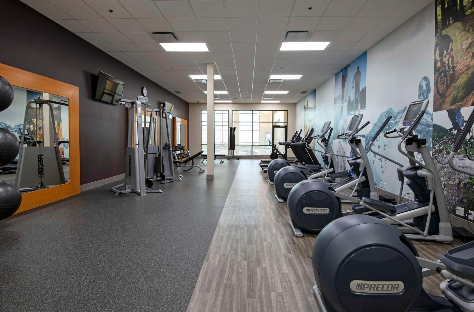 Hotel Doubletree By Hilton West Edmonton Extérieur photo